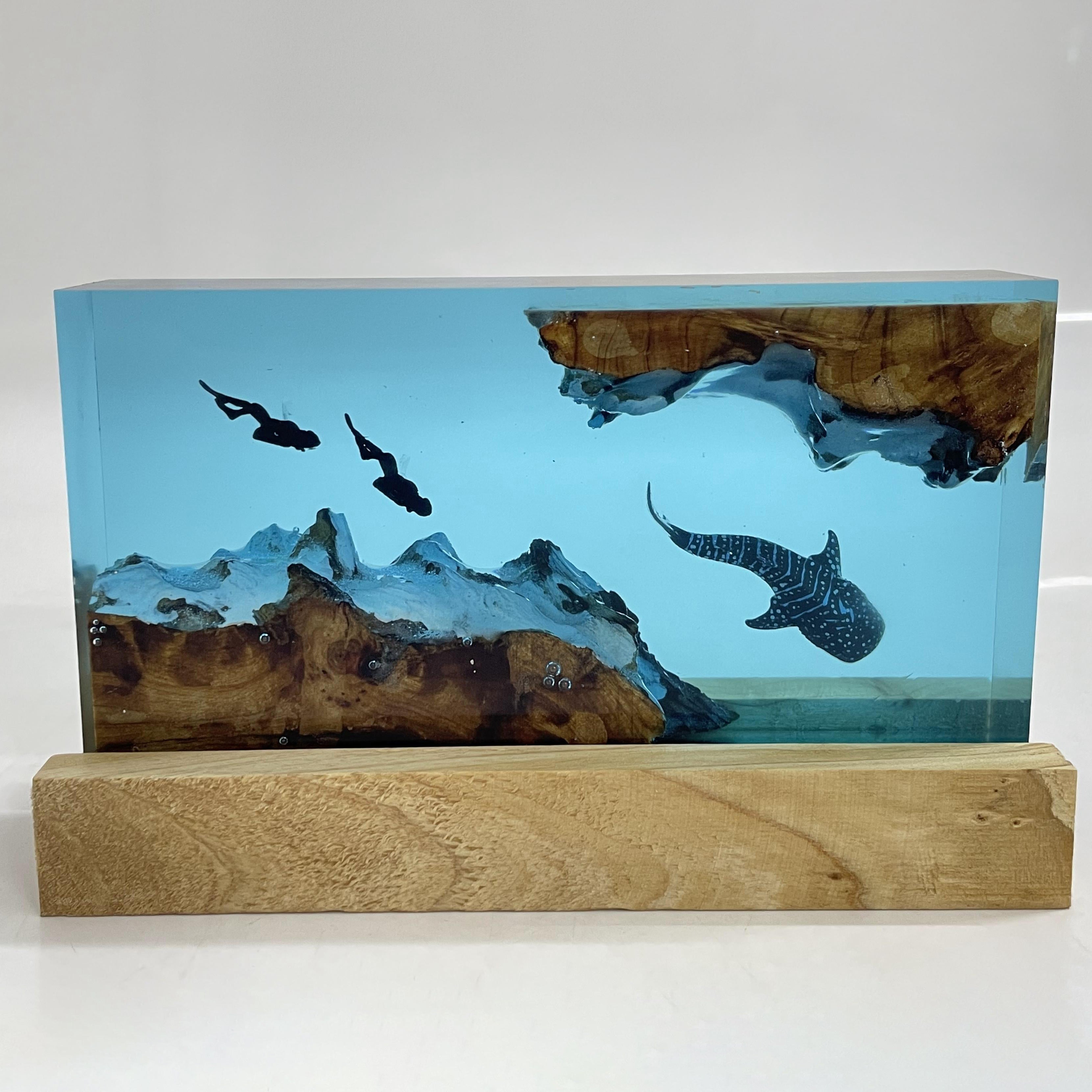 1pc Whale Resin Lamp, Handmade Home Decor Bedside Lamp, Unique Resin Lighting For Bedside Table, Nightstand Decorations For Bedroom, Best Gift For Everyone