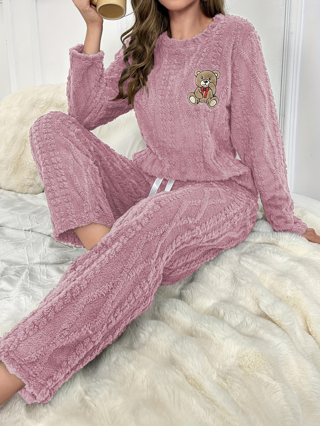 Autumn/Winter Plush  Set for Women - Thickened Coral Long Sleeve Top and Pants with Round Neck, Embroidered Jacquard Bear Design, Cute Casual Cartoon Warm Set, Comfortable