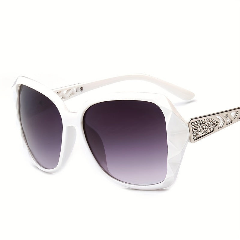 Lunettes œil-de-chat tendance pour femme, monture gelée dégradée, style décontracté, idéales pour la conduite, l'été, la plage et les fêtes ensoleillées.