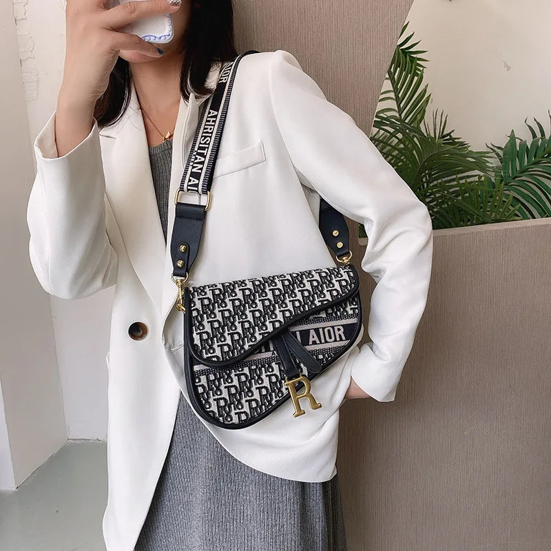 2025 New European & American Saddle Bag for Women Wide Shoulder Strap Niche Design Vintage Crossbody Purse with Adjustable Chain