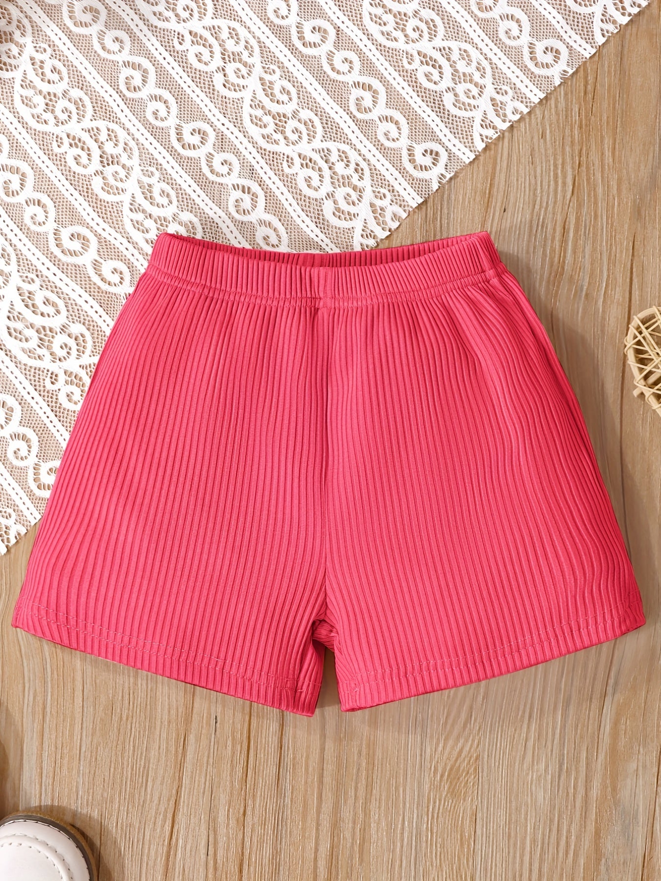 2pcs Toddler Girls Letter "MAMA'S MINI" Graphic Cami Top & Elastic Waist Shorts Set Kids Summer Outdoor Clothes