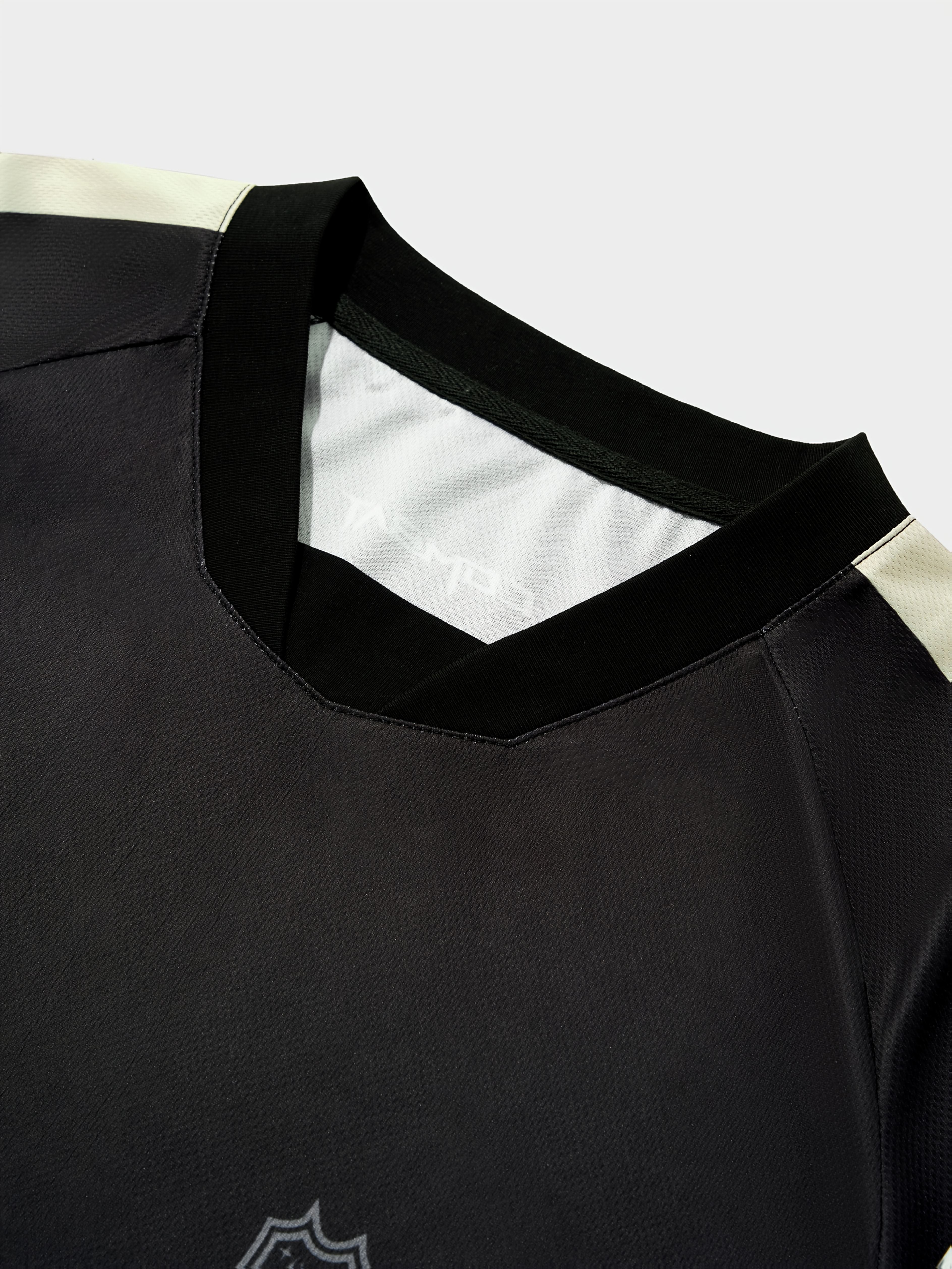 Men'S Casual Polyester Long Sleeve T-Shirt with "COMET" Print, Black & White Striped Design, Loose Fit, Sweetheart Neckline, Non-Stretch Fabric, Perfect for Spring, Summer, and Fall, Casual Wear | Sporty Casualwear | Polyeste