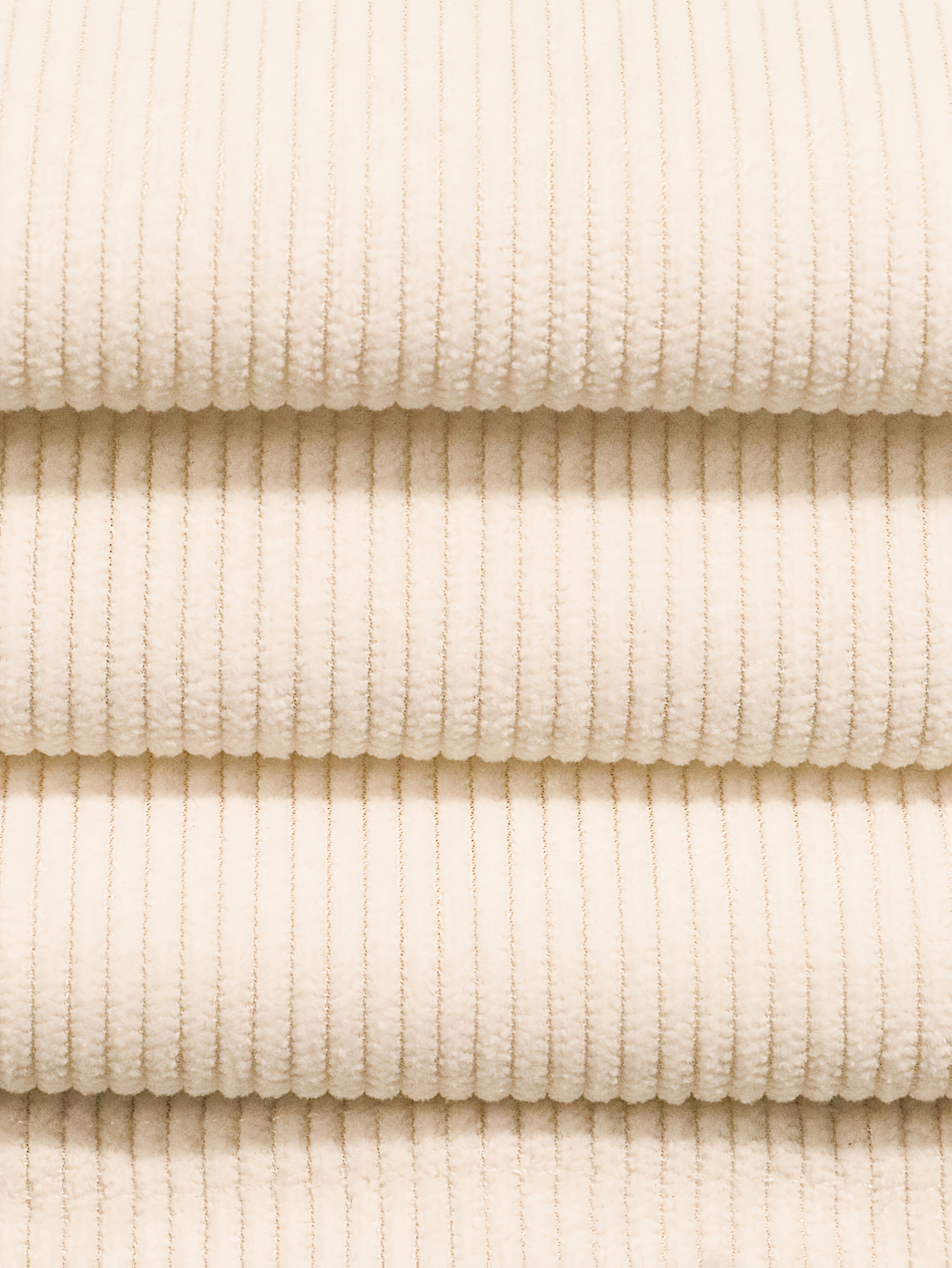 Pull ample pour homme, collection automne/hiver 2025, col rond, en maille, style sportswear décontracté.